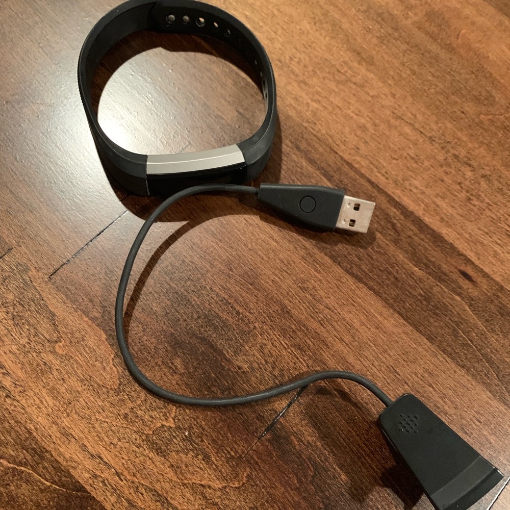 Fitbit Alta HR